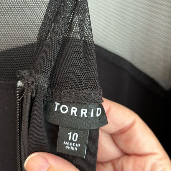 Torrid Women’s black sheer mesh top sweetheart long sleeve pocket dress size 10 - Picture 10 of 12